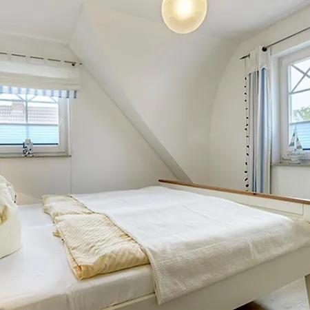 Sola Bona, Fw 4 Daire